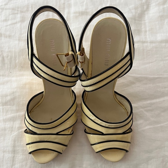 Size 7 Miu Miu heels with gold heel - Picture 3 of 3